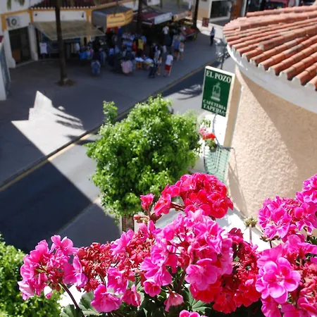 El Pozo فندق