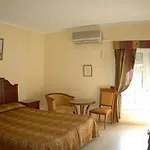 Отель El Pozo Торремолинос